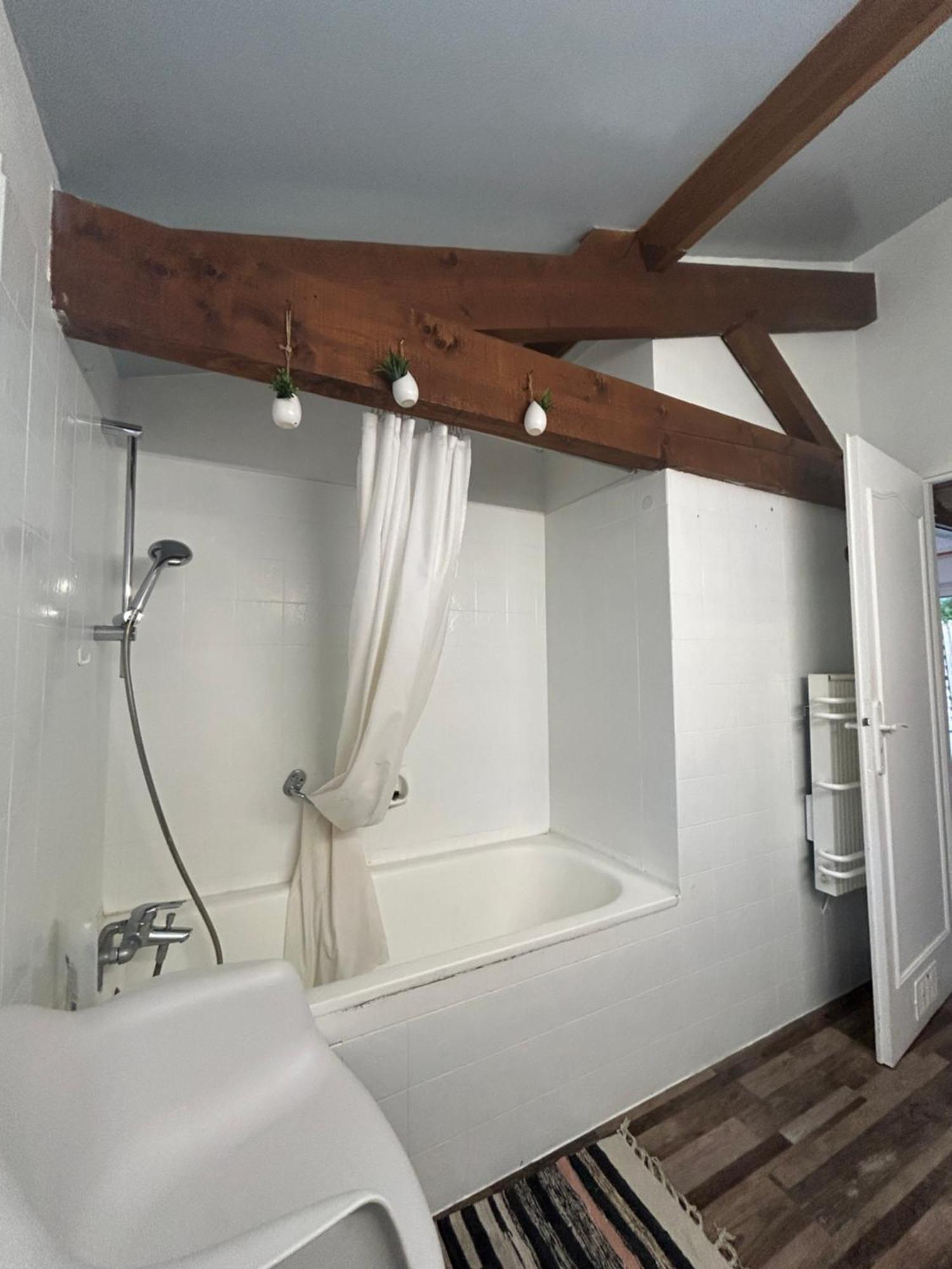 Maisonnette 2 A 4 Pers- Jardin Privatif Cloture- Calme- Stationnement Gratuit- Pau Ouest Billere Exterior photo